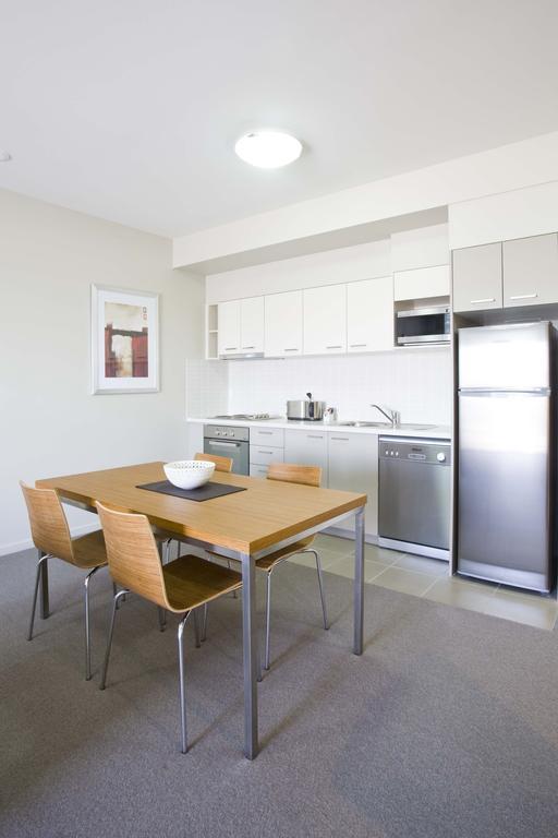 Gladstone Downtown Central Apartment Hotel Official Exteriör bild